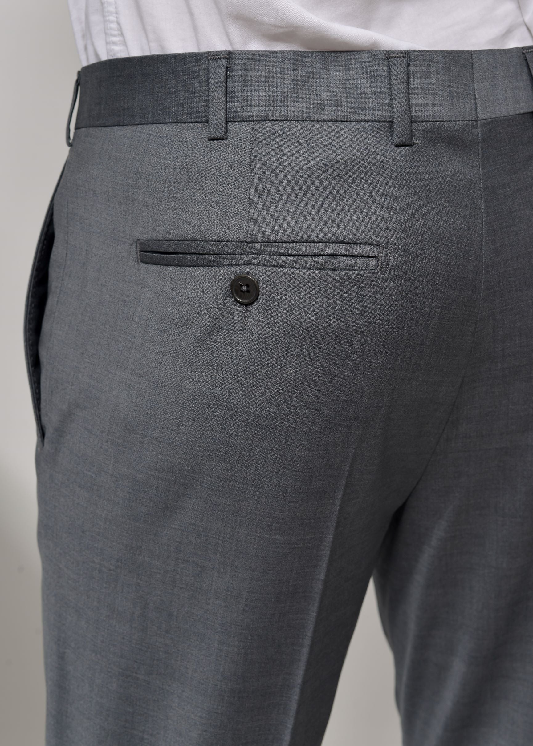 pantalon classique gris clair